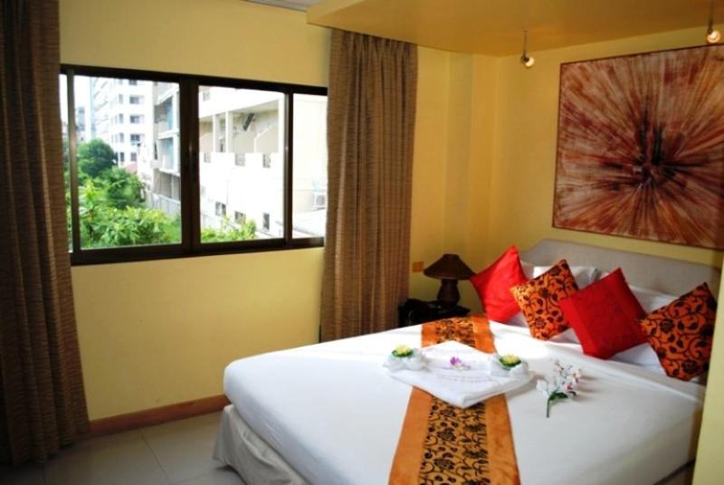 Pasadena Lodge Pattaya Chambre photo