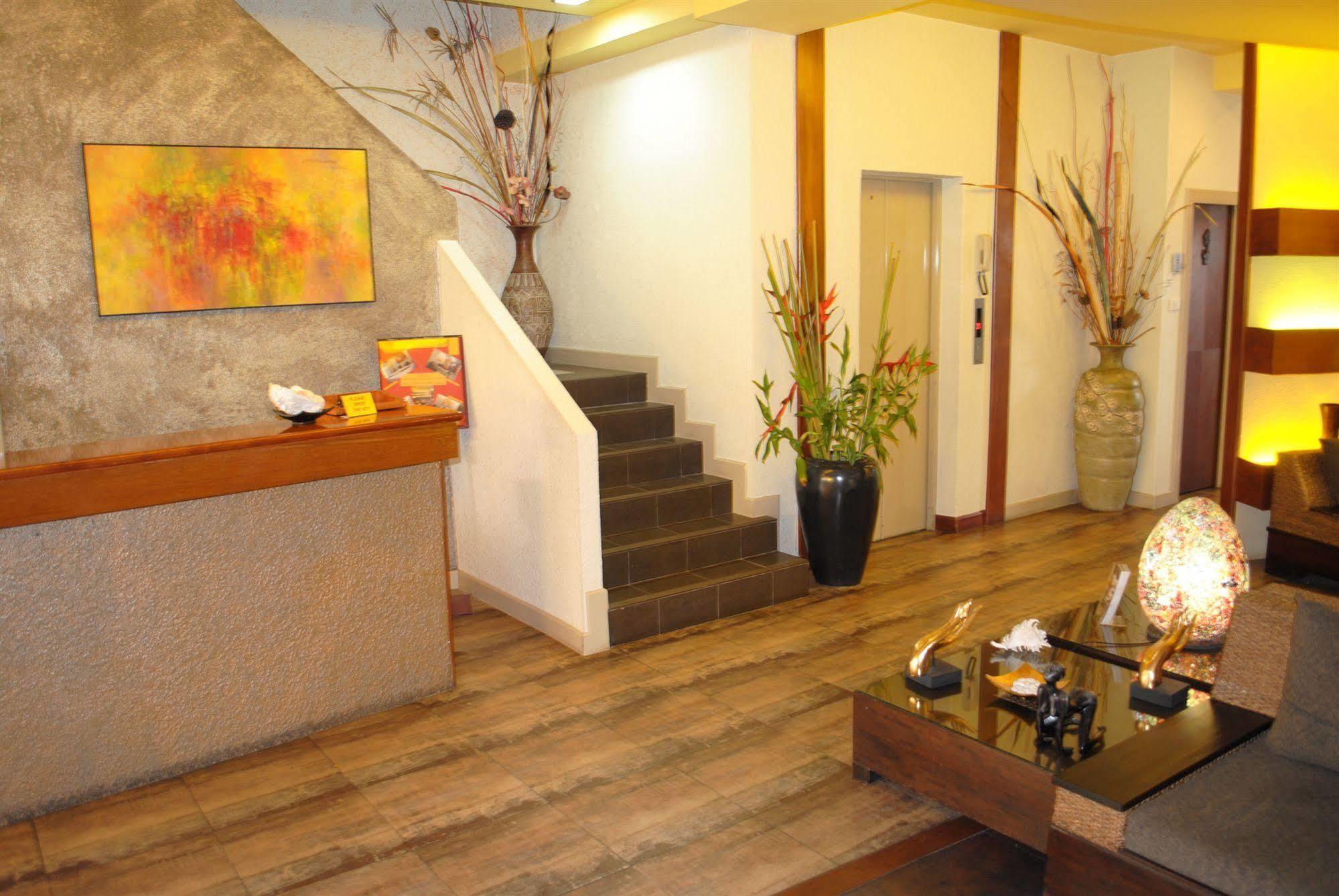 Pasadena Lodge Pattaya Extérieur photo