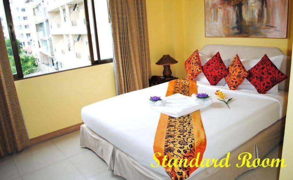 Pasadena Lodge Pattaya Extérieur photo