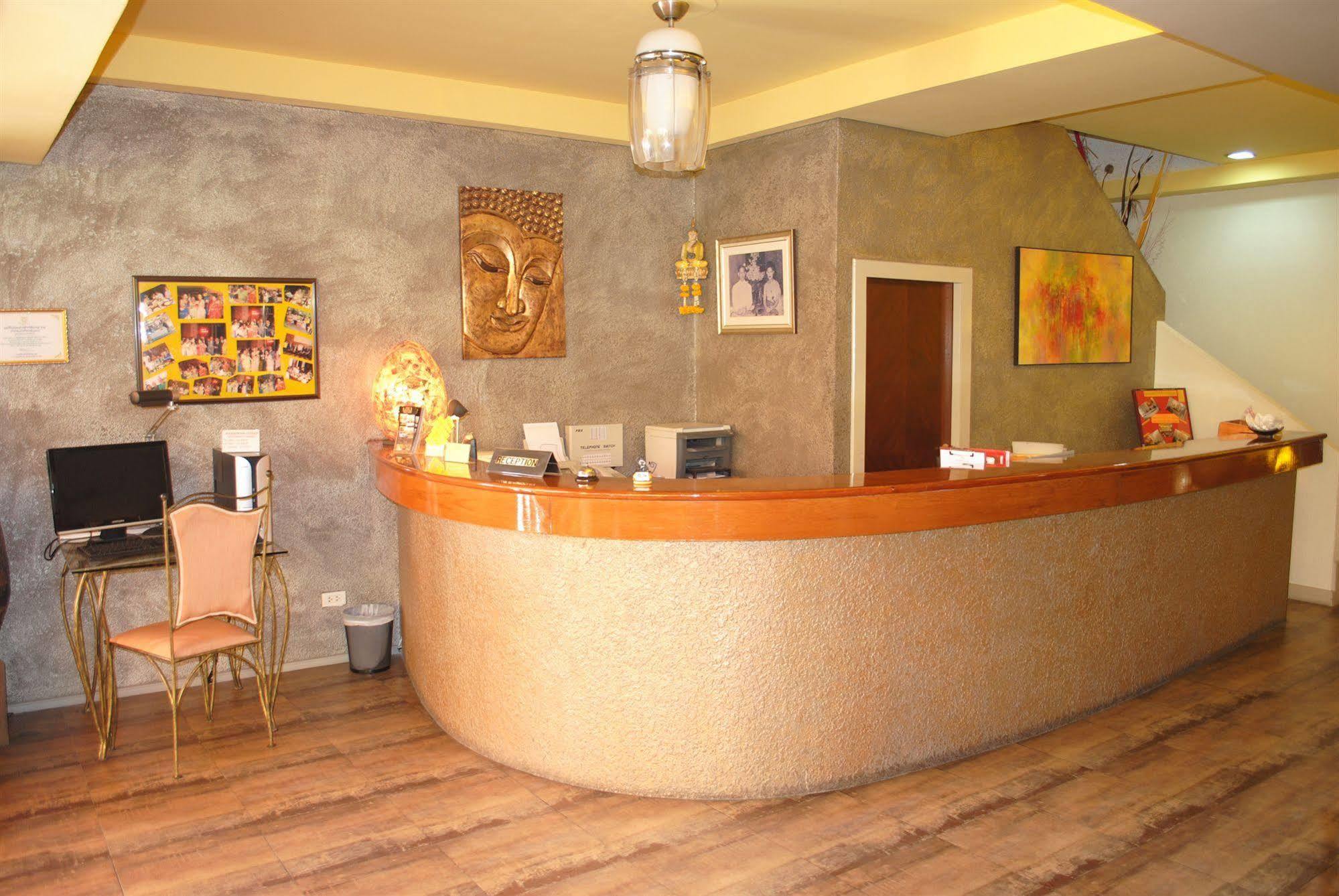 Pasadena Lodge Pattaya Extérieur photo